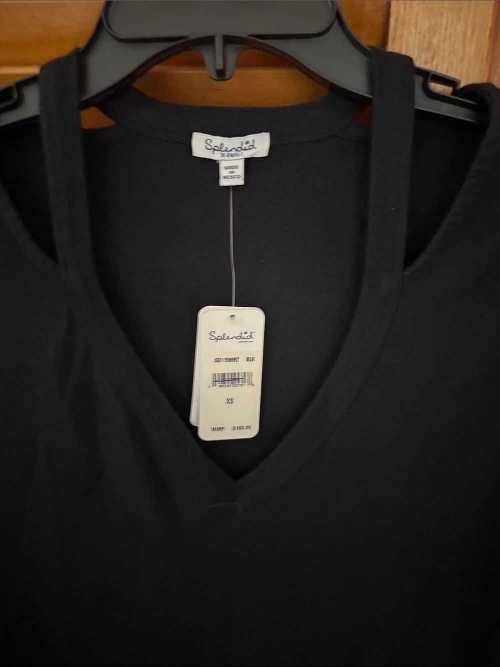Splendid Black V-Neck Long Sleeve Tunic - Picture 3 of 8